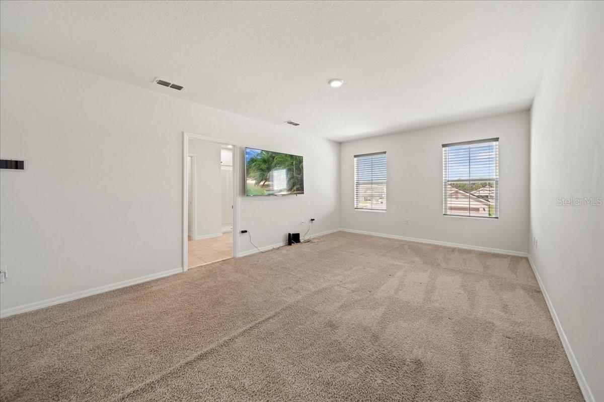 1933 Pristine Loop Property Photo 16