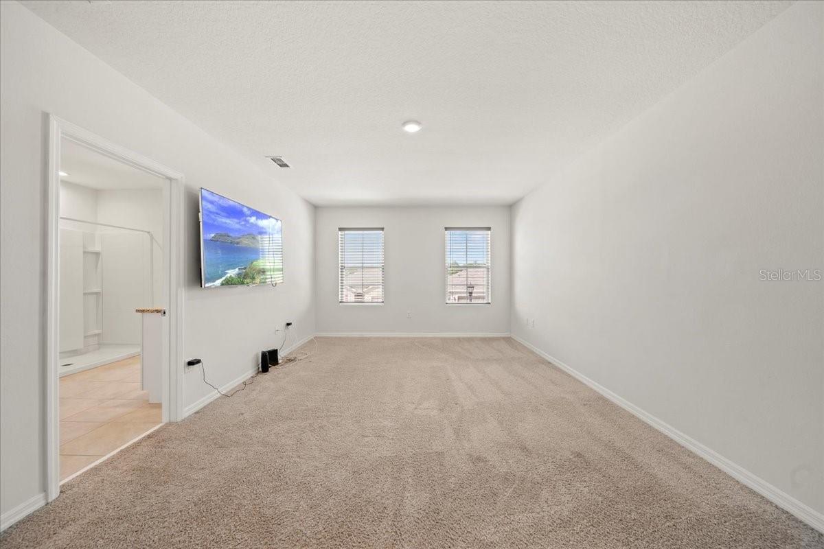 1933 Pristine Loop Property Photo 17
