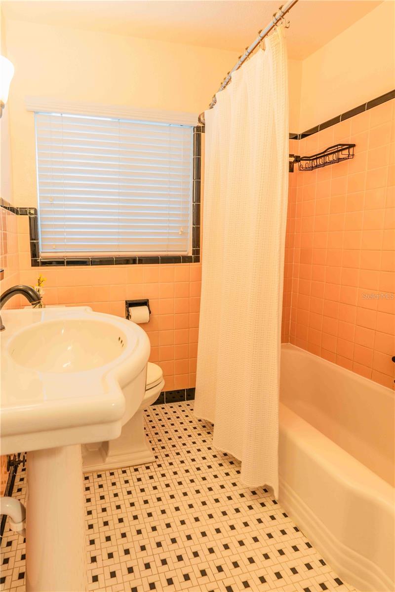 131 Valencia Dr Property Photo 39