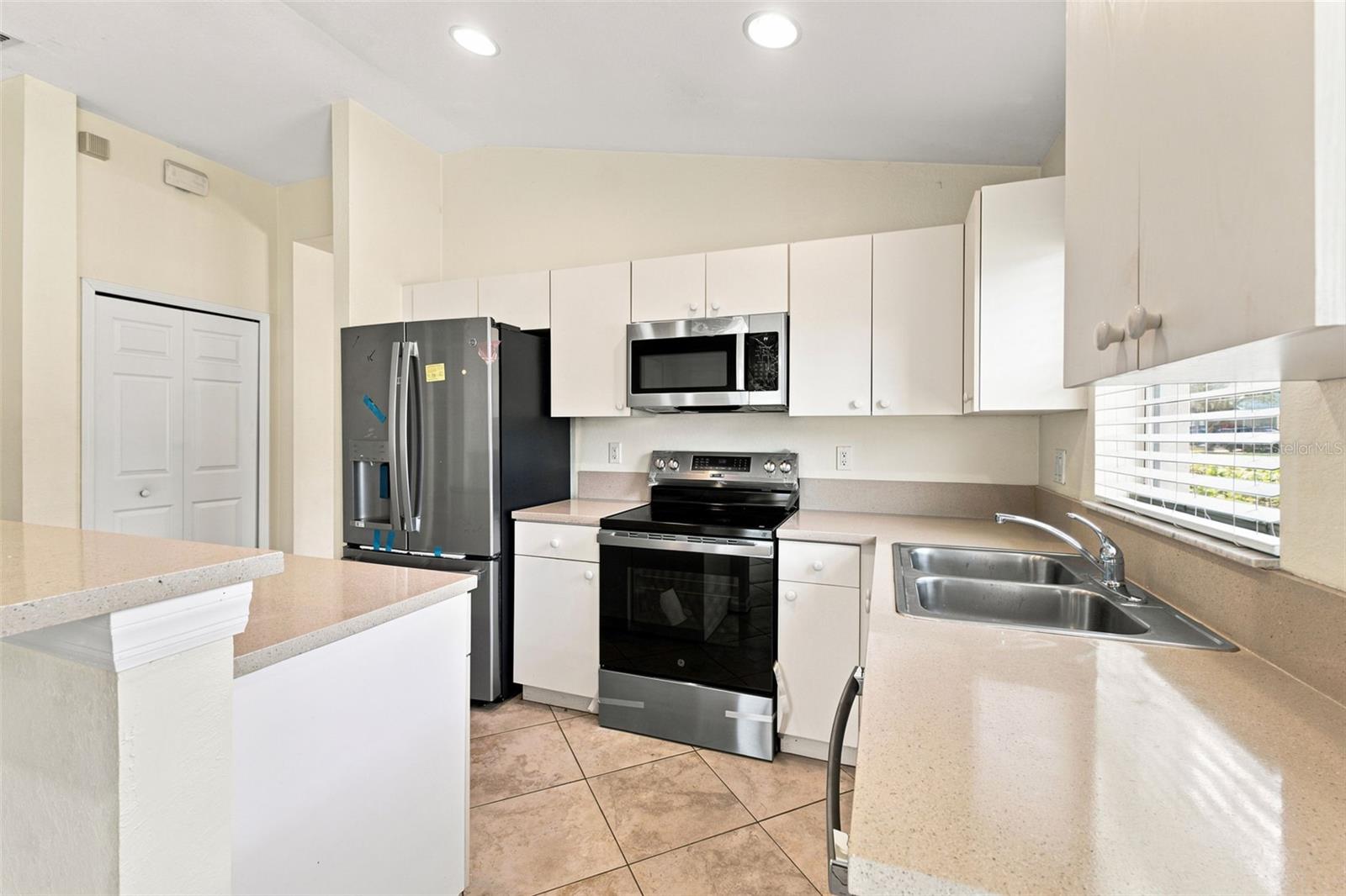 11331 Coconut Island Dr Property Photo 8