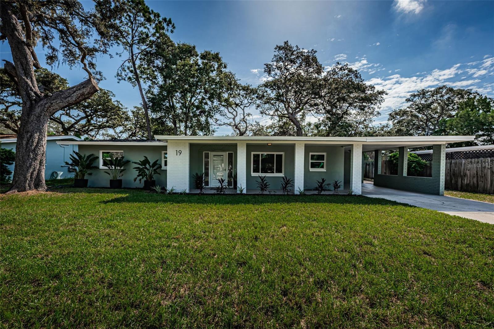 19 VENTURA DR