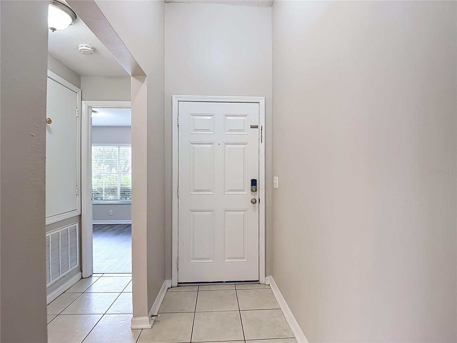 1129 Conch Ct Property Photo 3
