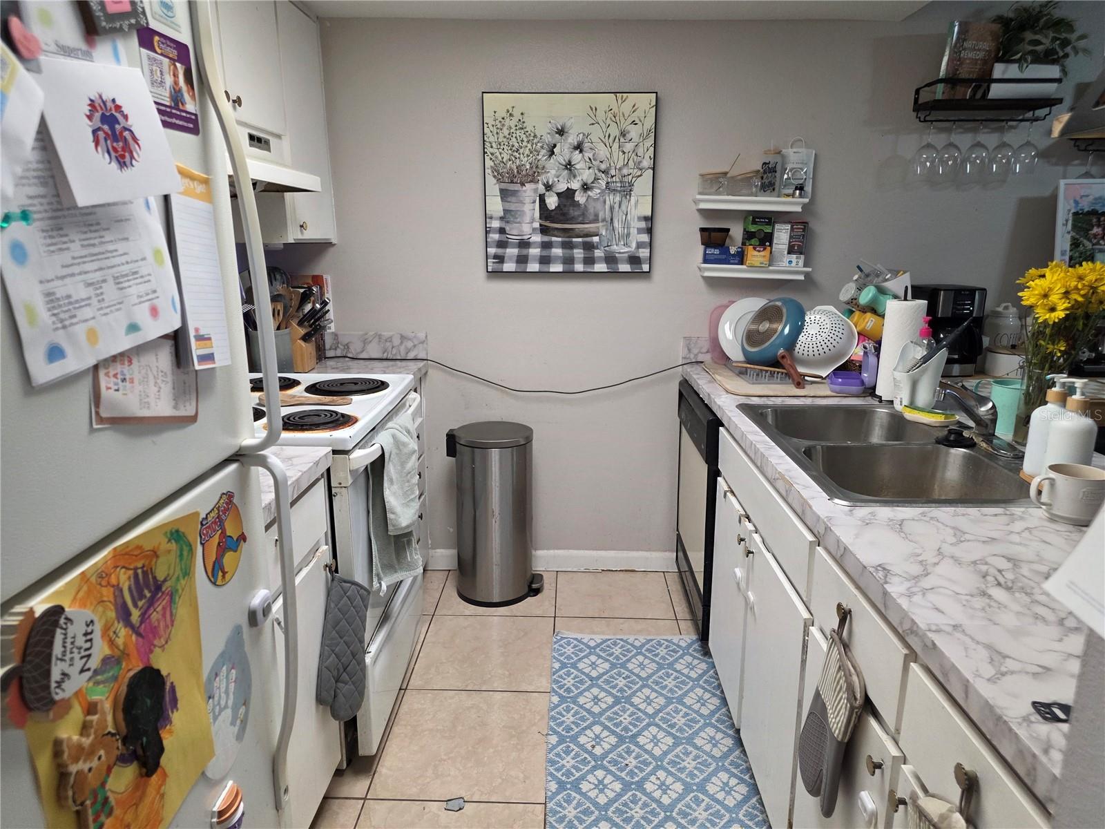 4823 W Mcelroy Ave #d211 Property Photo 7
