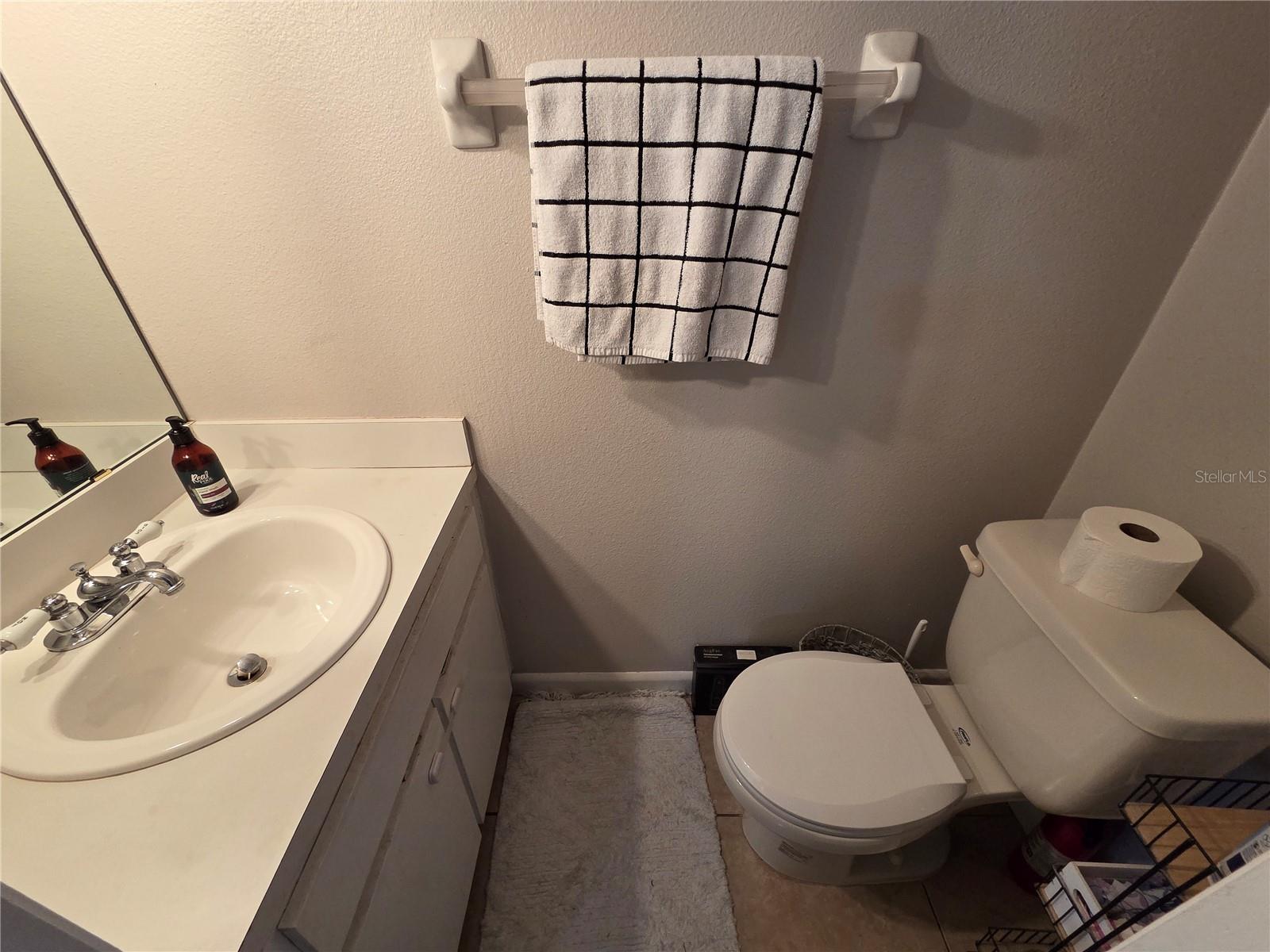 4823 W Mcelroy Ave #d211 Property Photo 10
