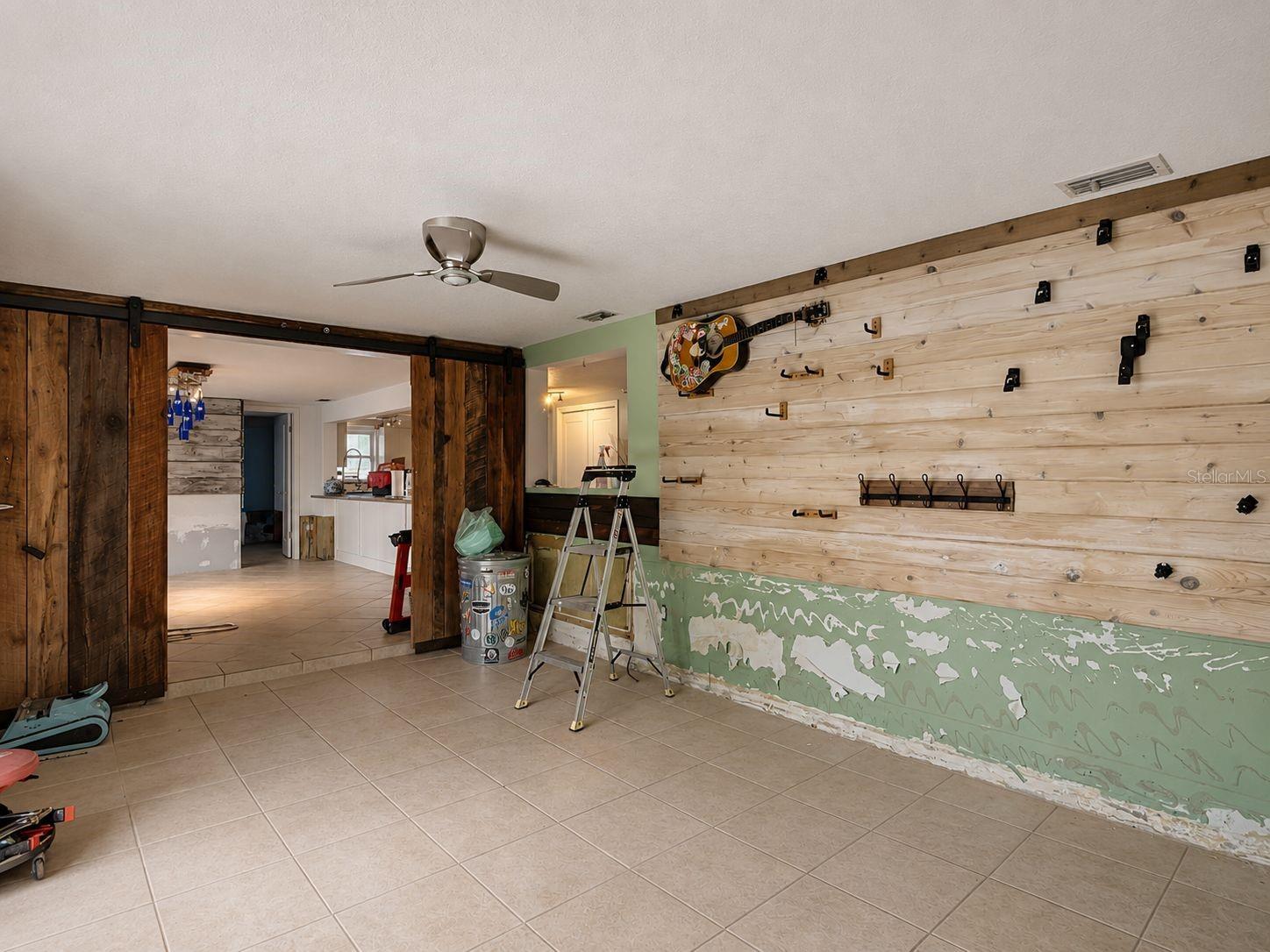 TB8531647 Property Photo 13