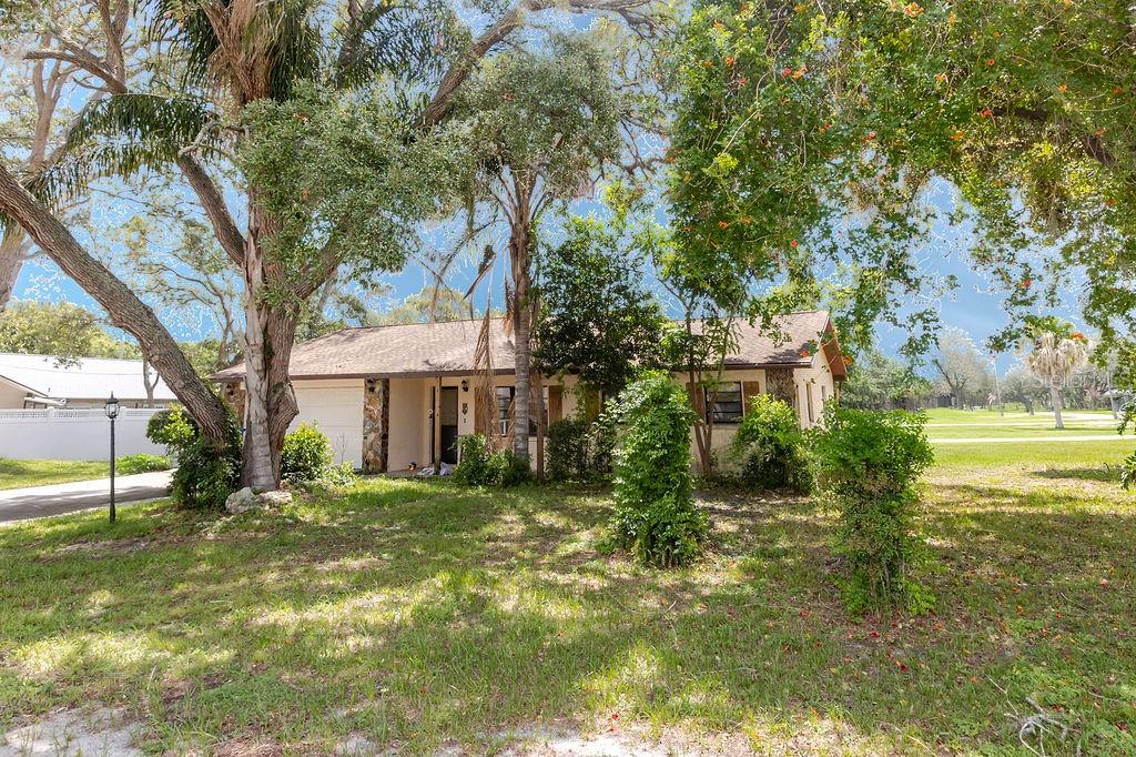 1042 Tryon Cir Property Photo 4