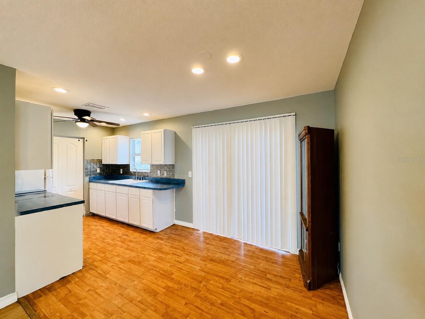 12909 Litewood Dr Property Photo 3