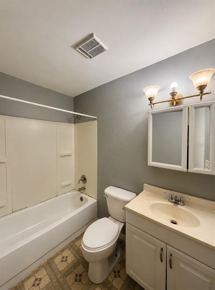 12909 Litewood Dr Property Photo 6