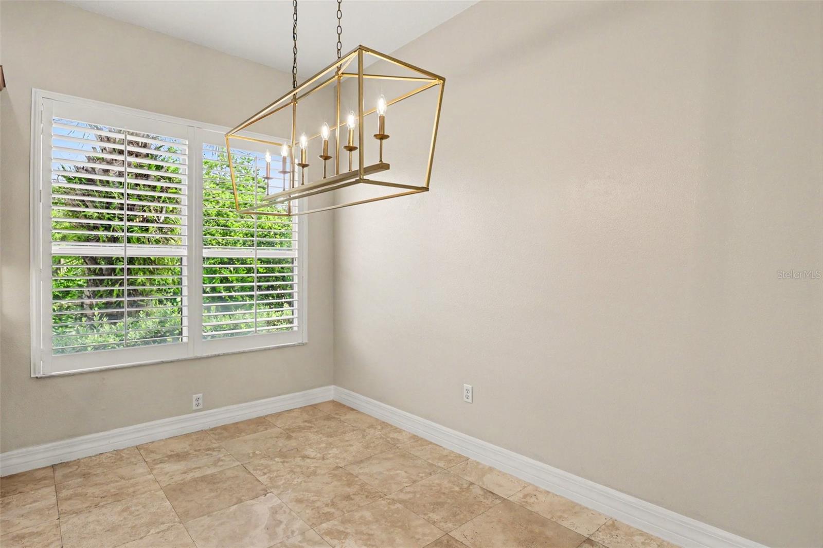 2912 Hampton Place Ct Property Photo 17