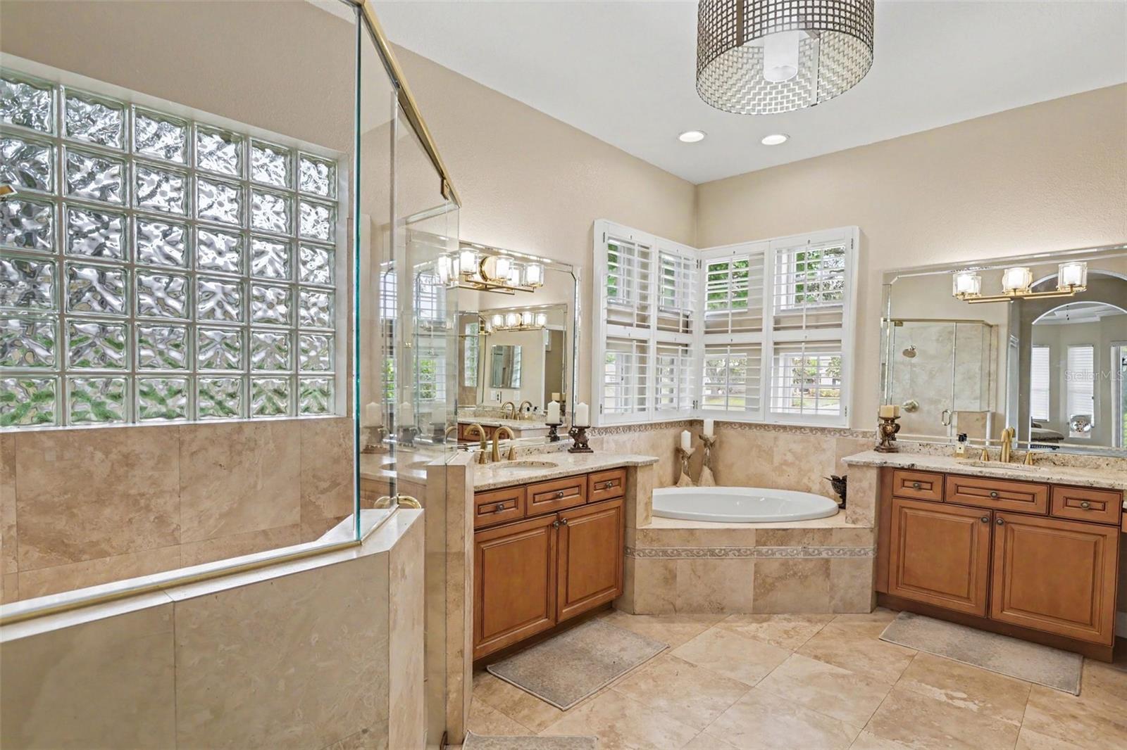 2912 Hampton Place Ct Property Photo 20
