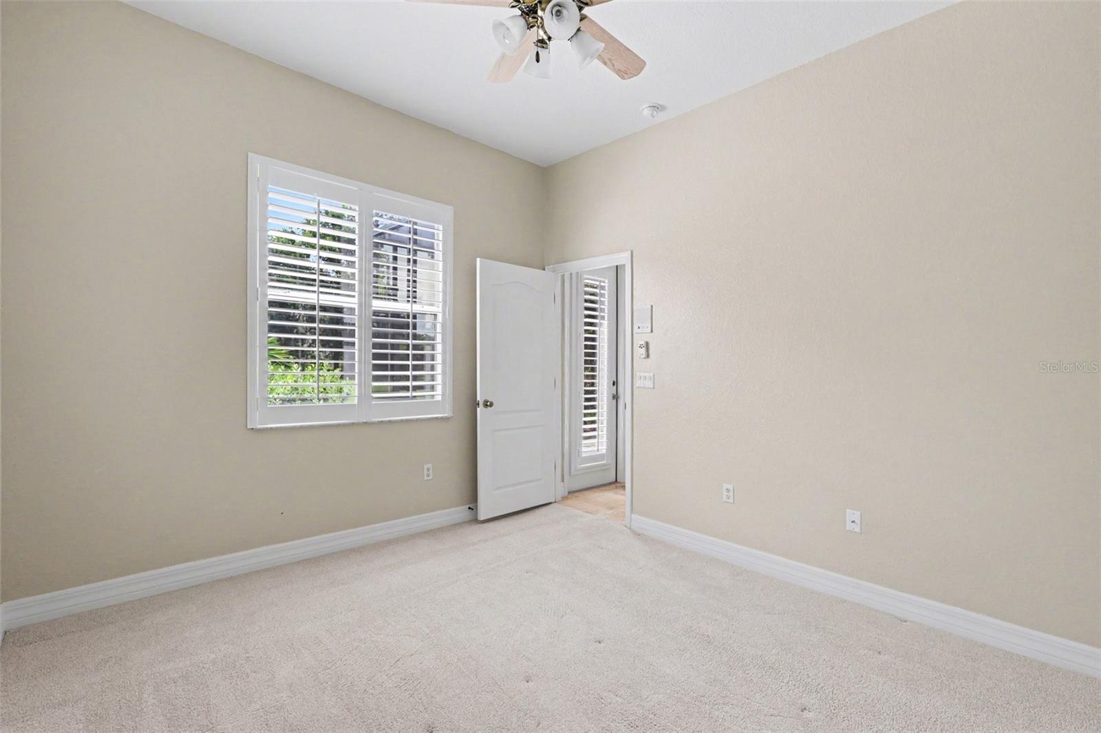 2912 Hampton Place Ct Property Photo 27