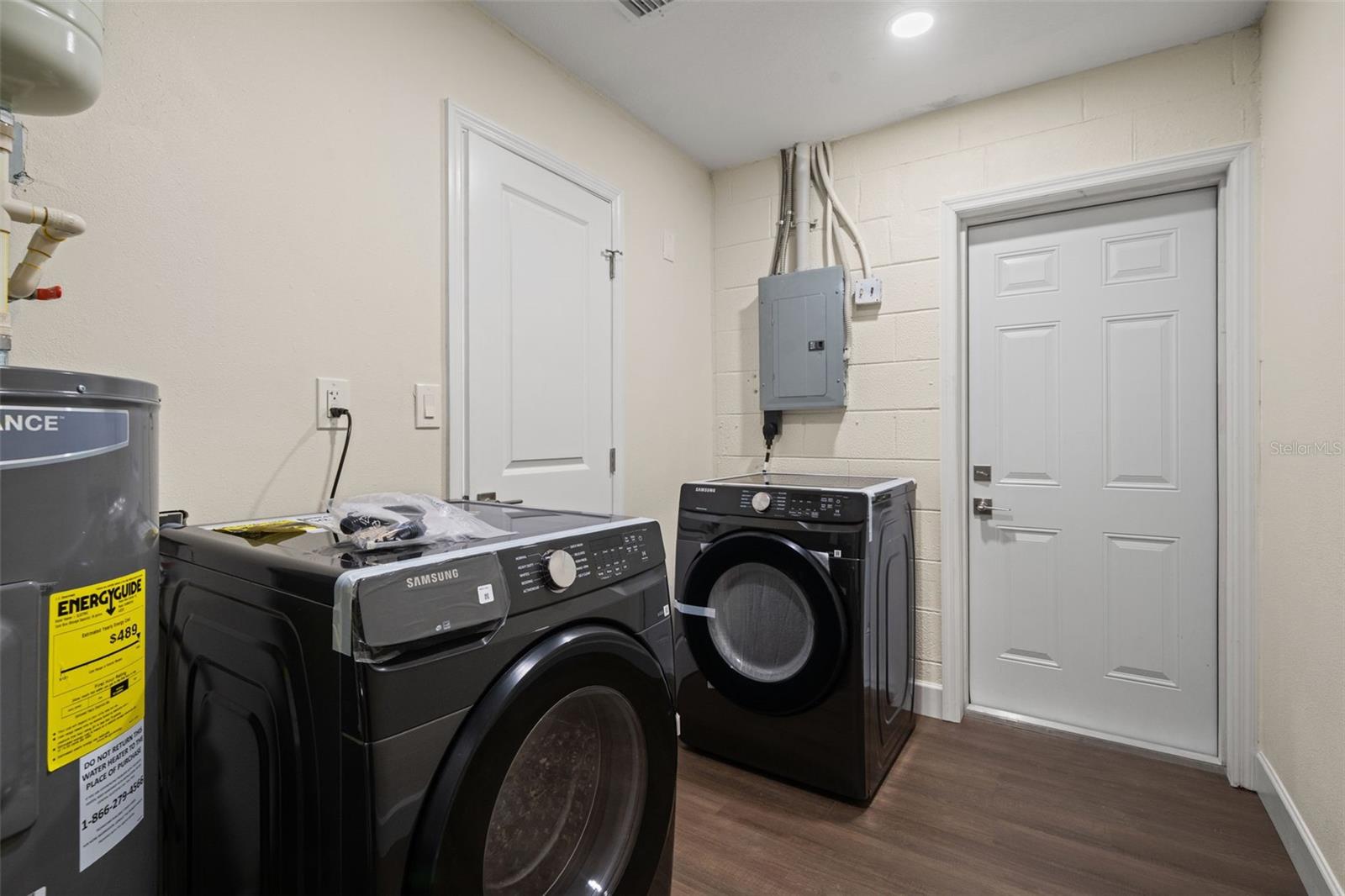 4247 Helena St Ne Property Photo 28