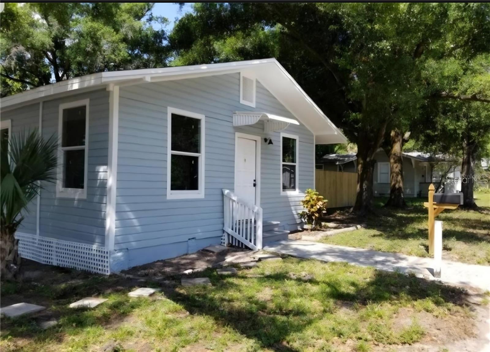 127 W SLIGH AVE Property Photo 1