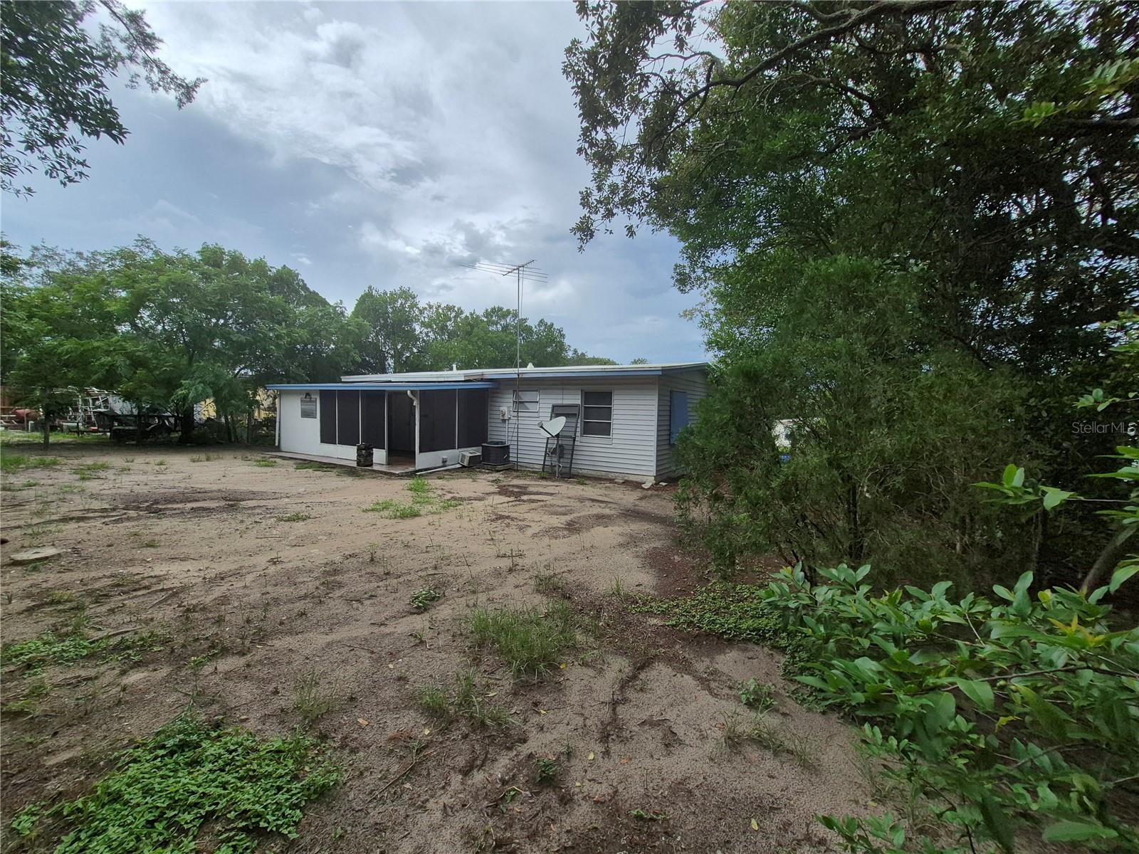 6404 Ryan St Property Photo 4