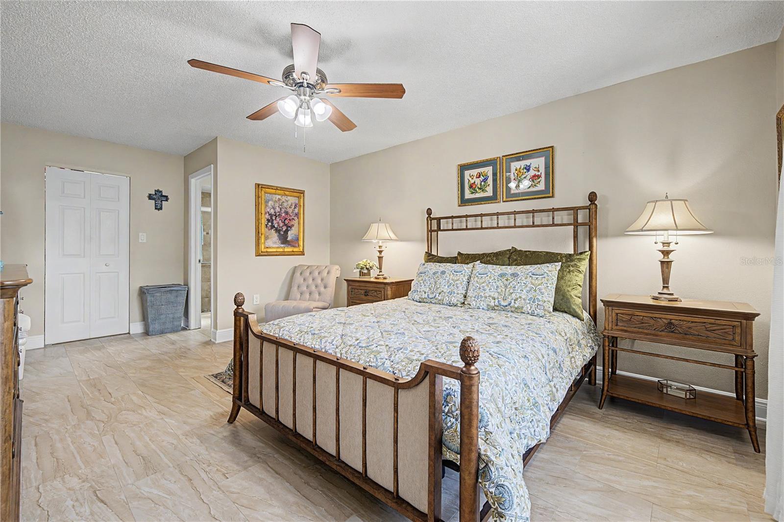 9136 Tiara Ct Property Photo 4