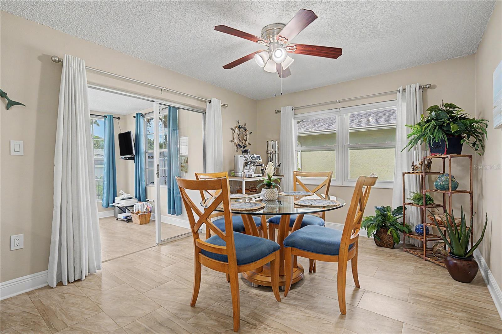 9136 Tiara Ct Property Photo 17