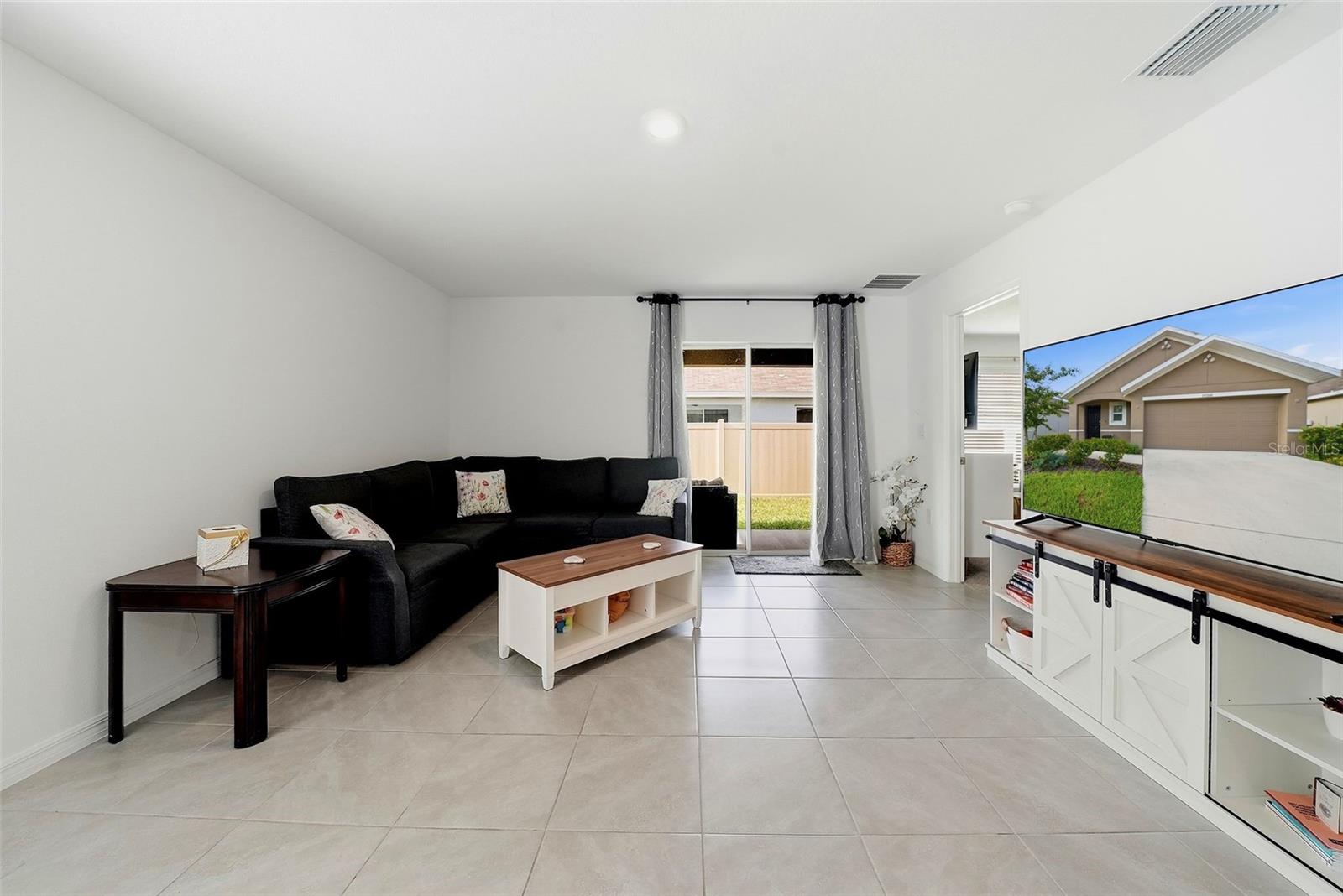 37396 Sharks Eye Ln Property Photo 12