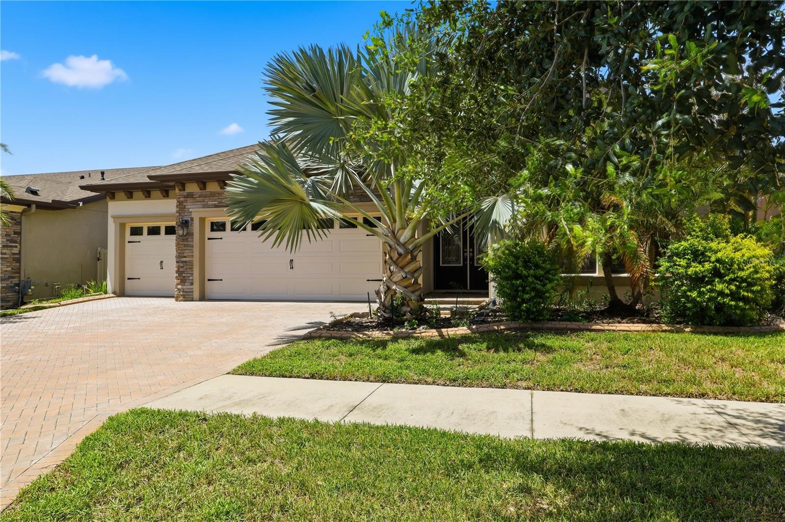 1028 Coretto Ave Property Photo 4