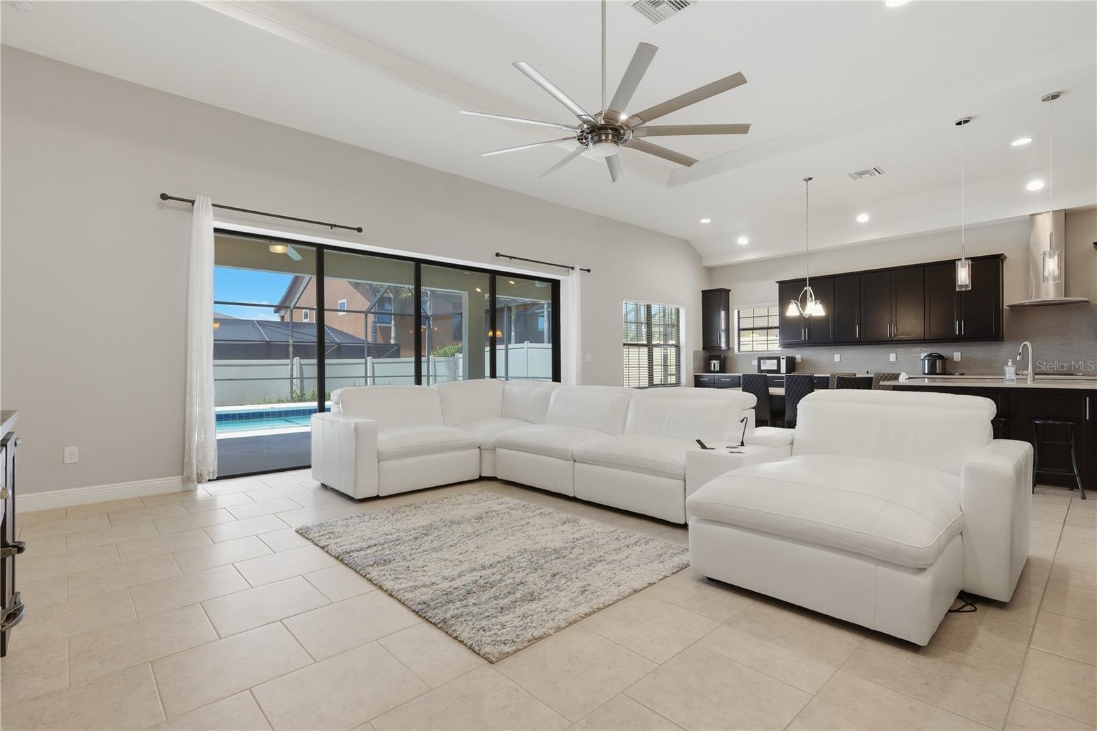 1028 Coretto Ave Property Photo 11