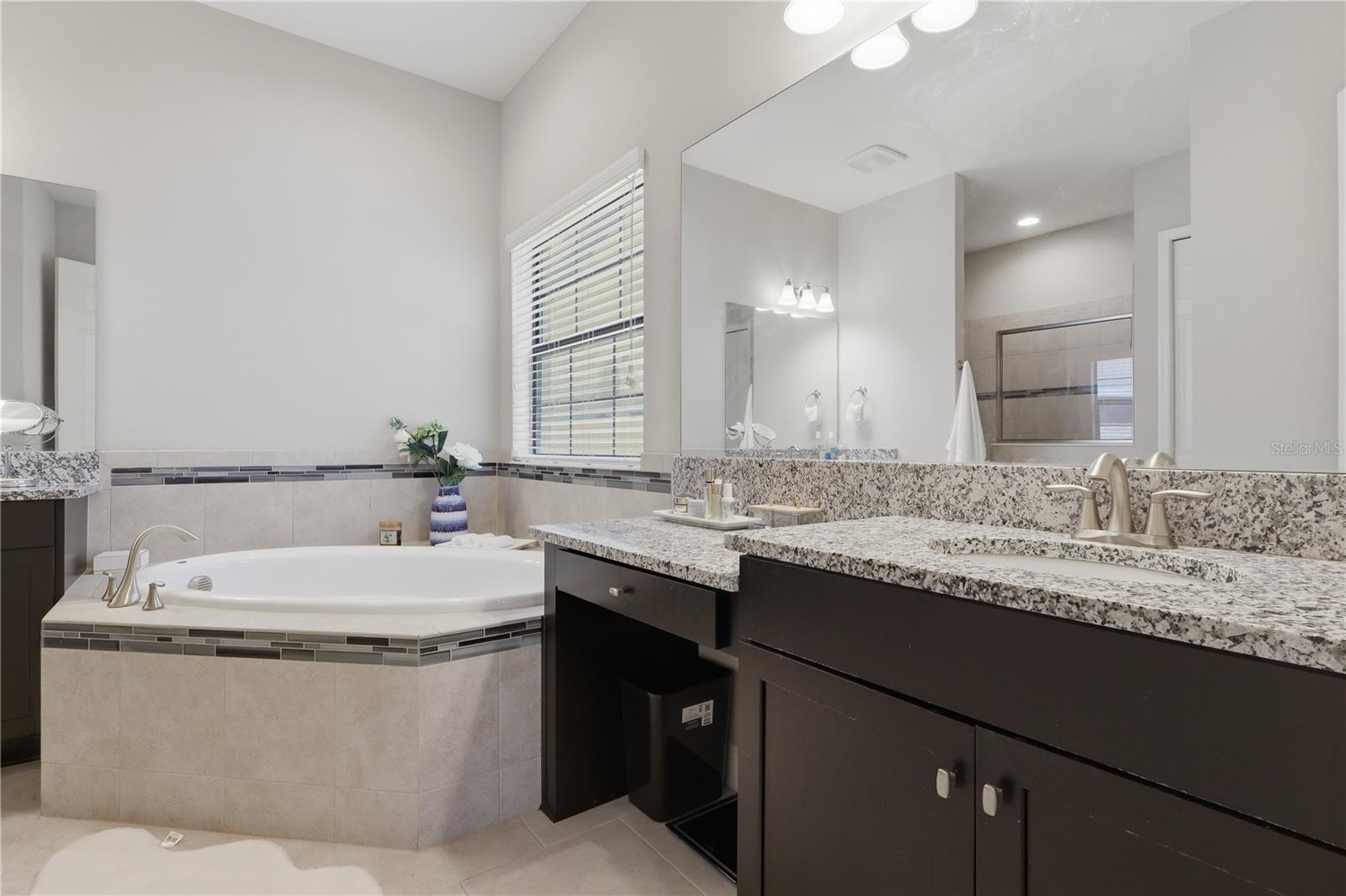 1028 Coretto Ave Property Photo 28