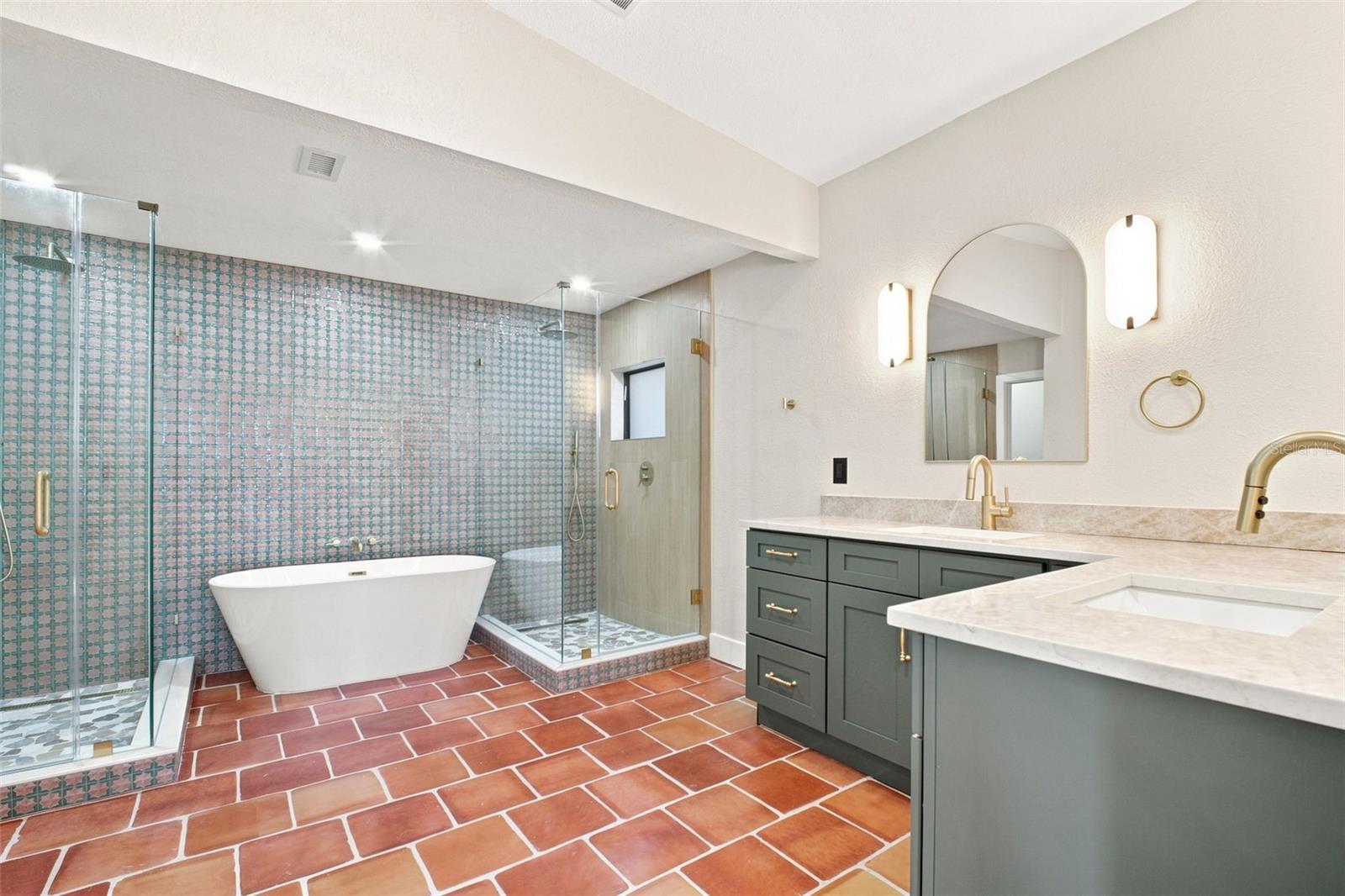 15918 Redington Dr Property Photo 25