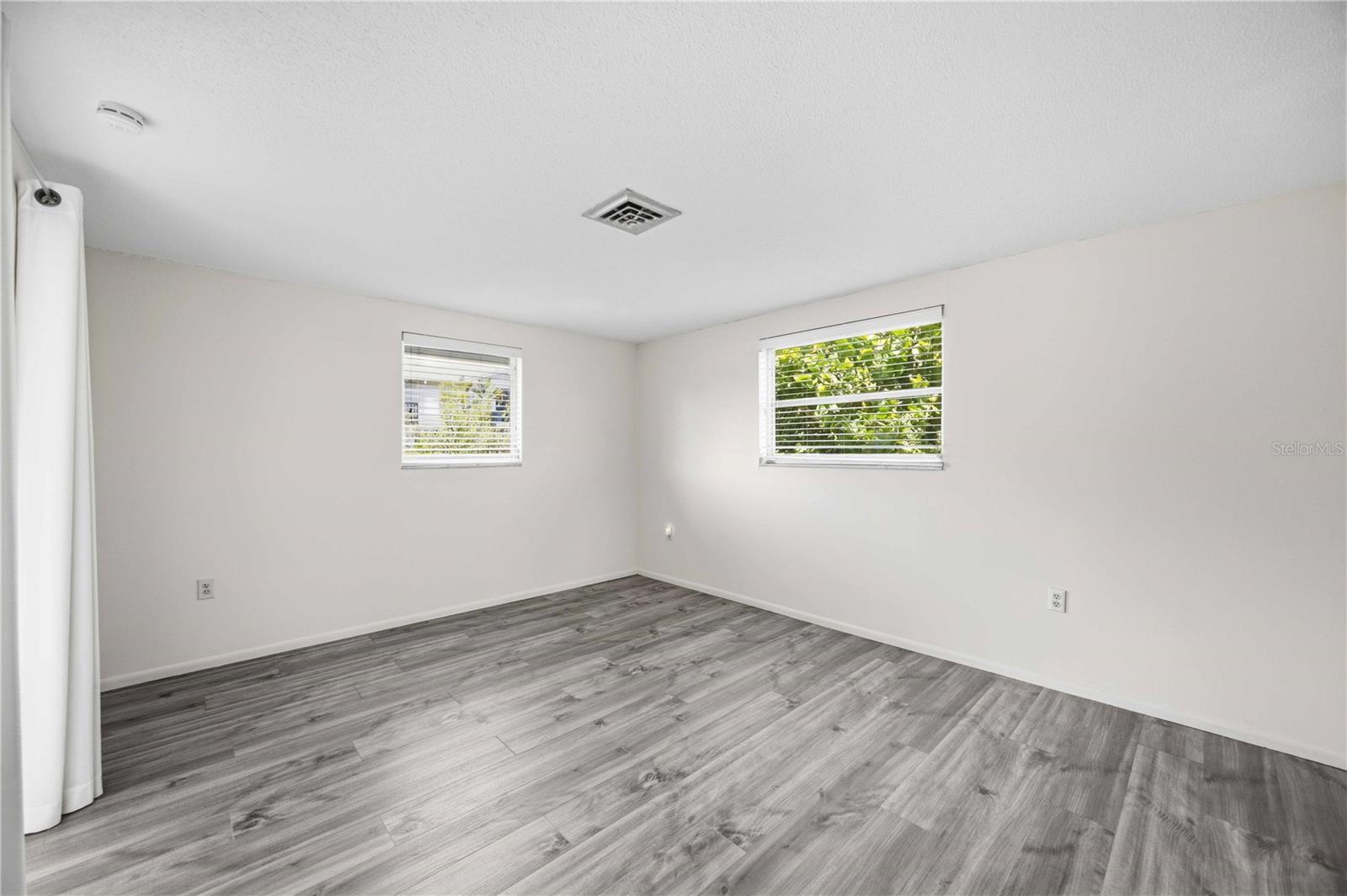 706 Quail Ct Property Photo 17