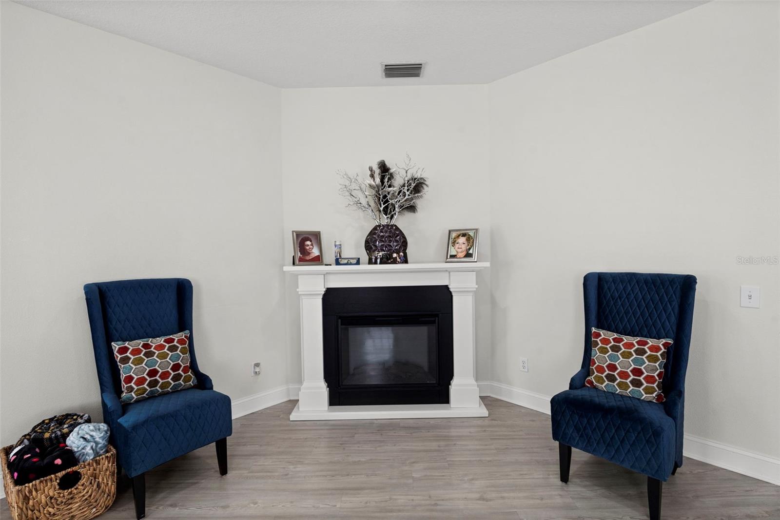10818 Ashford Oaks Dr Property Photo 16