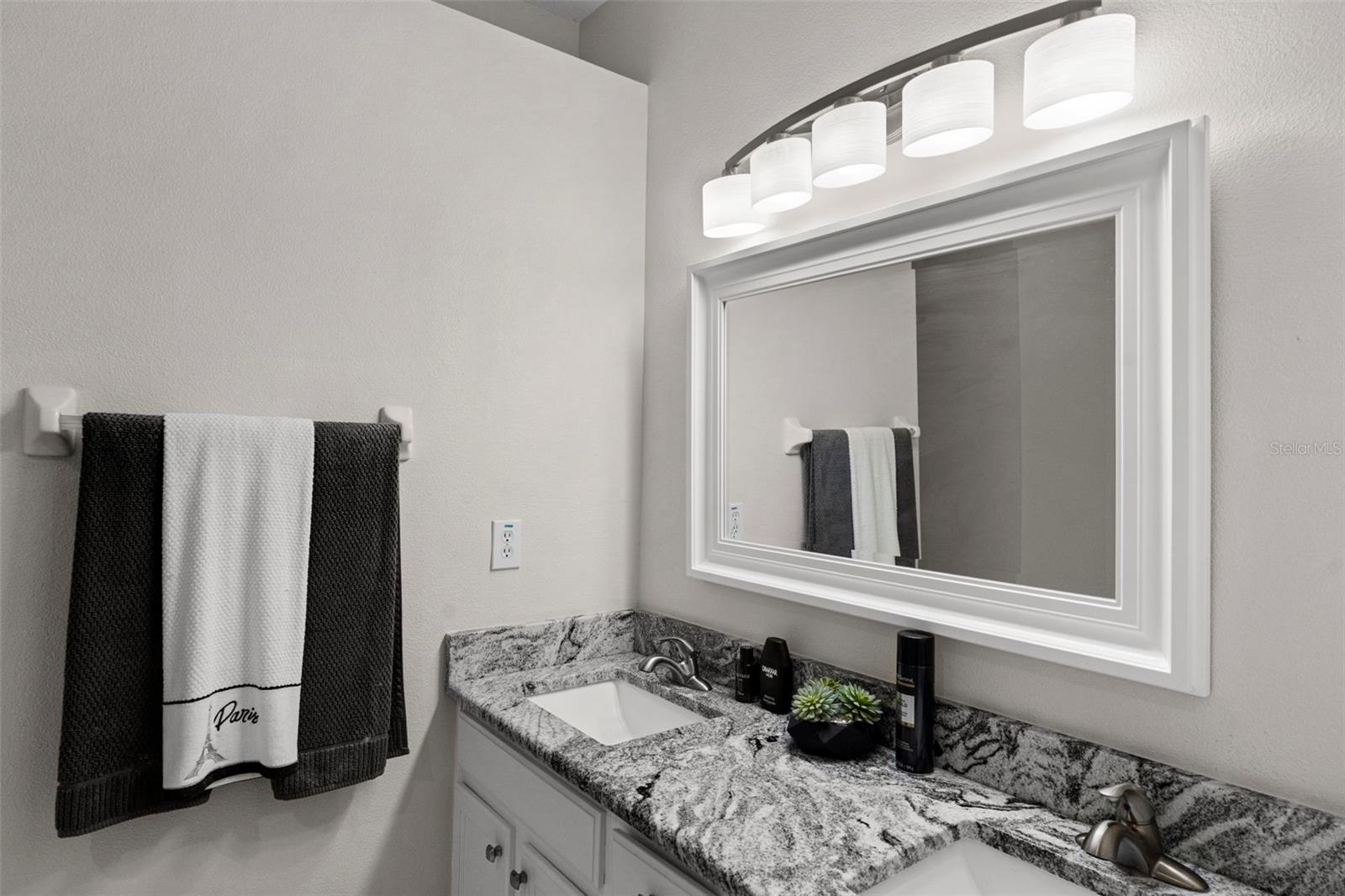 10818 Ashford Oaks Dr Property Photo 21