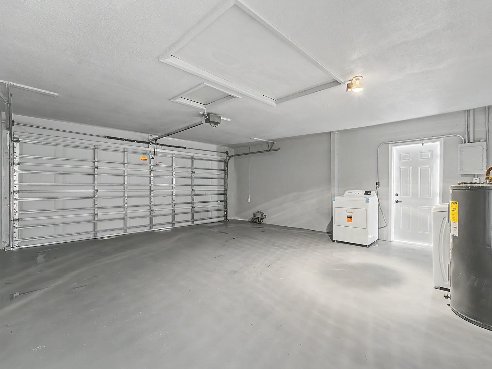 1354 Rosery Rd Ne Property Photo 24