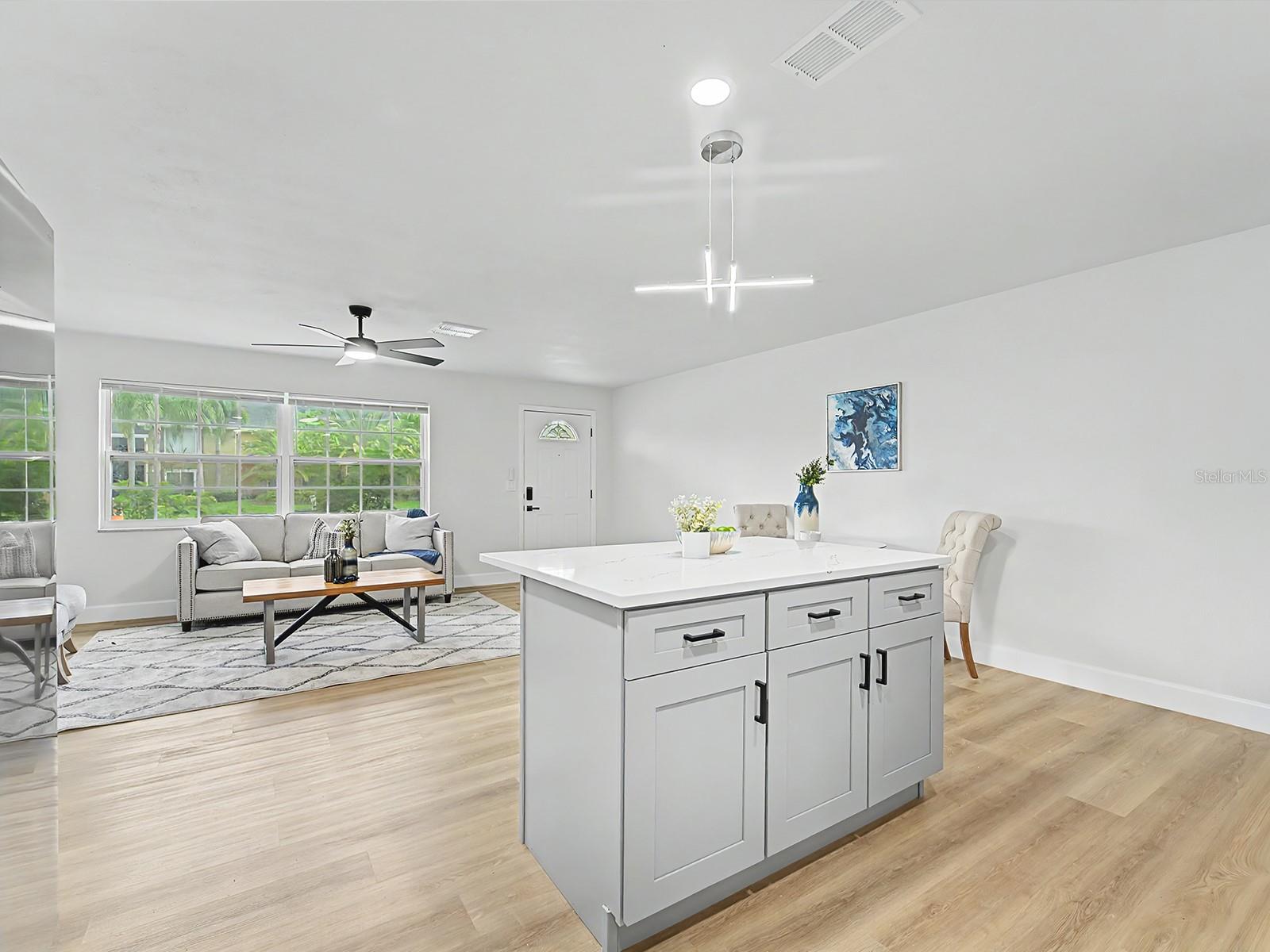 1354 Rosery Rd Ne Property Photo 32