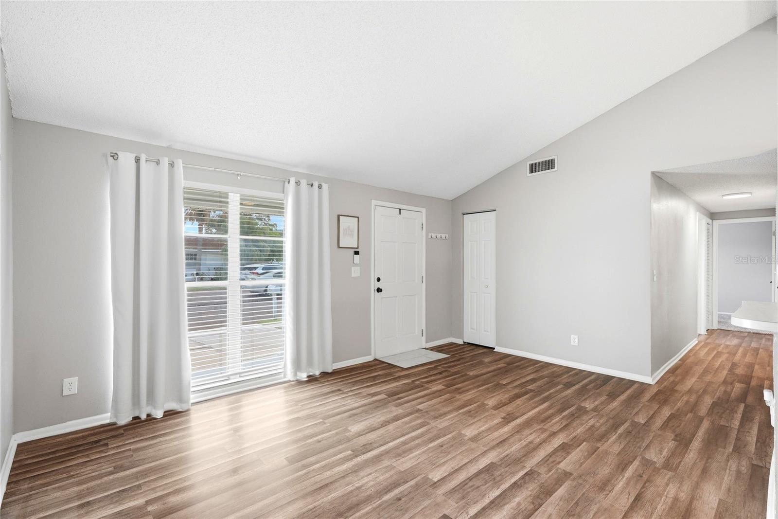 8704 Marlin Ct Property Photo 6