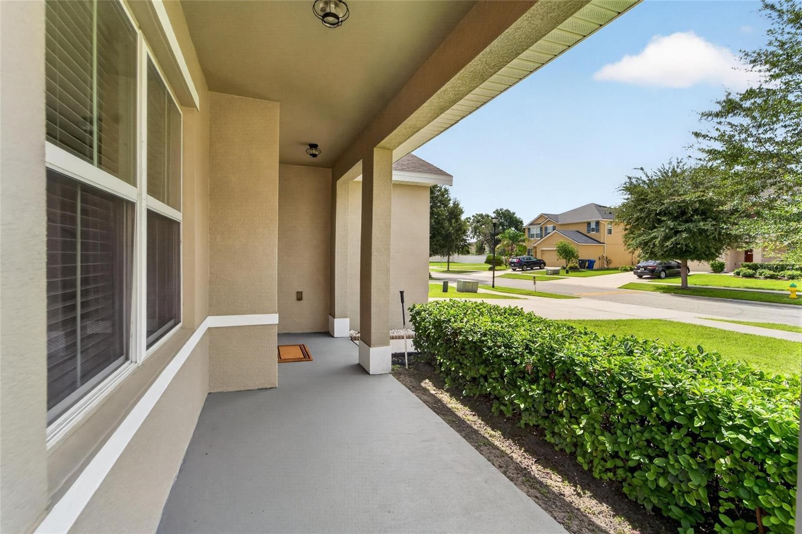9637 Troncais Cir Property Photo 3