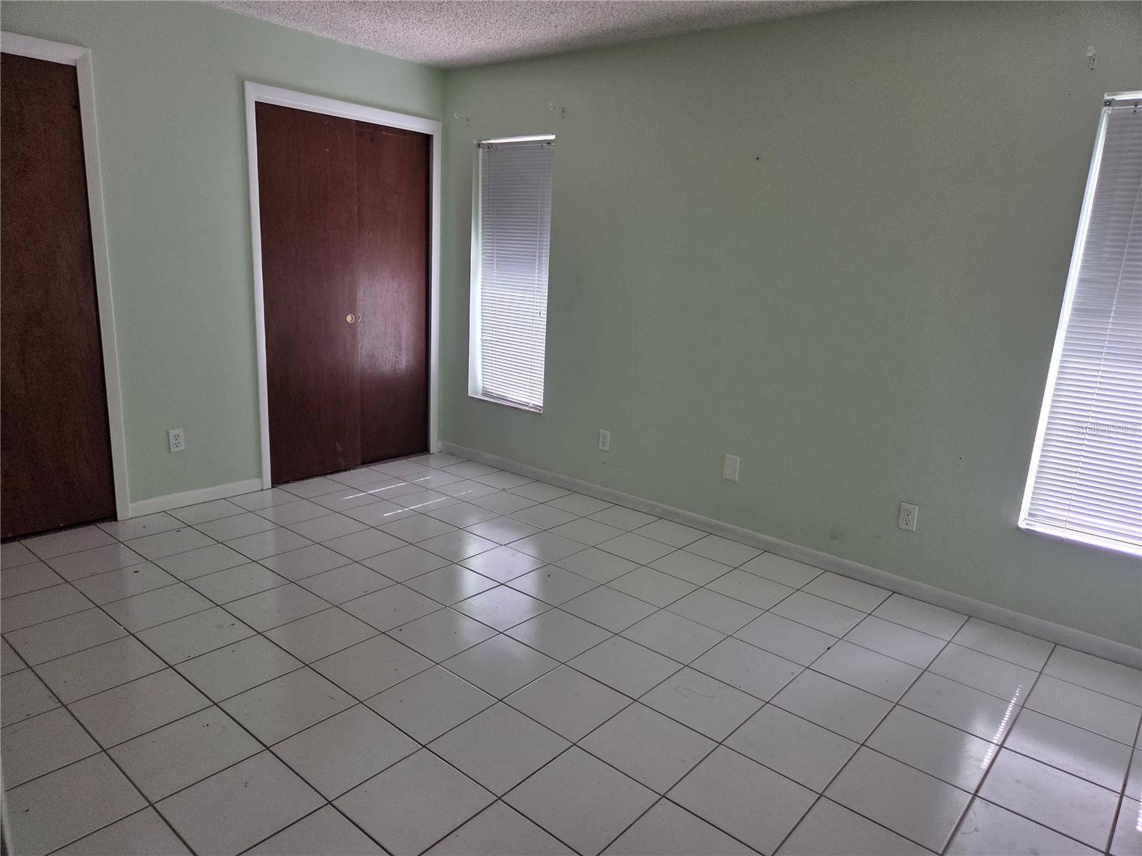 907 Cutler Dr Property Photo 10