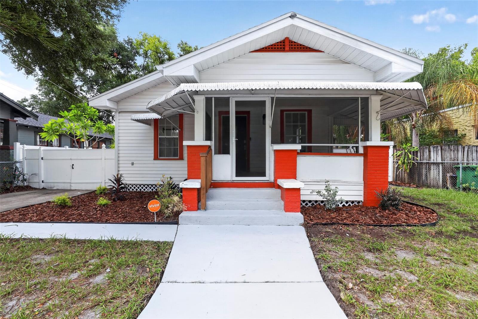 813 E NEW ORLEANS AVE