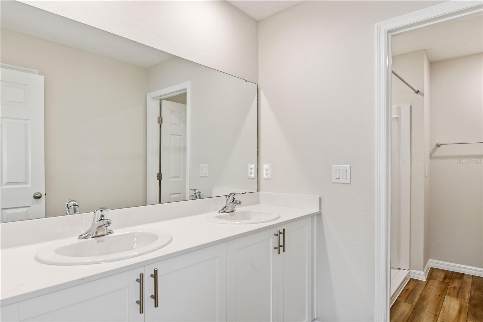9868 Pelican Coast Dr Property Photo 6