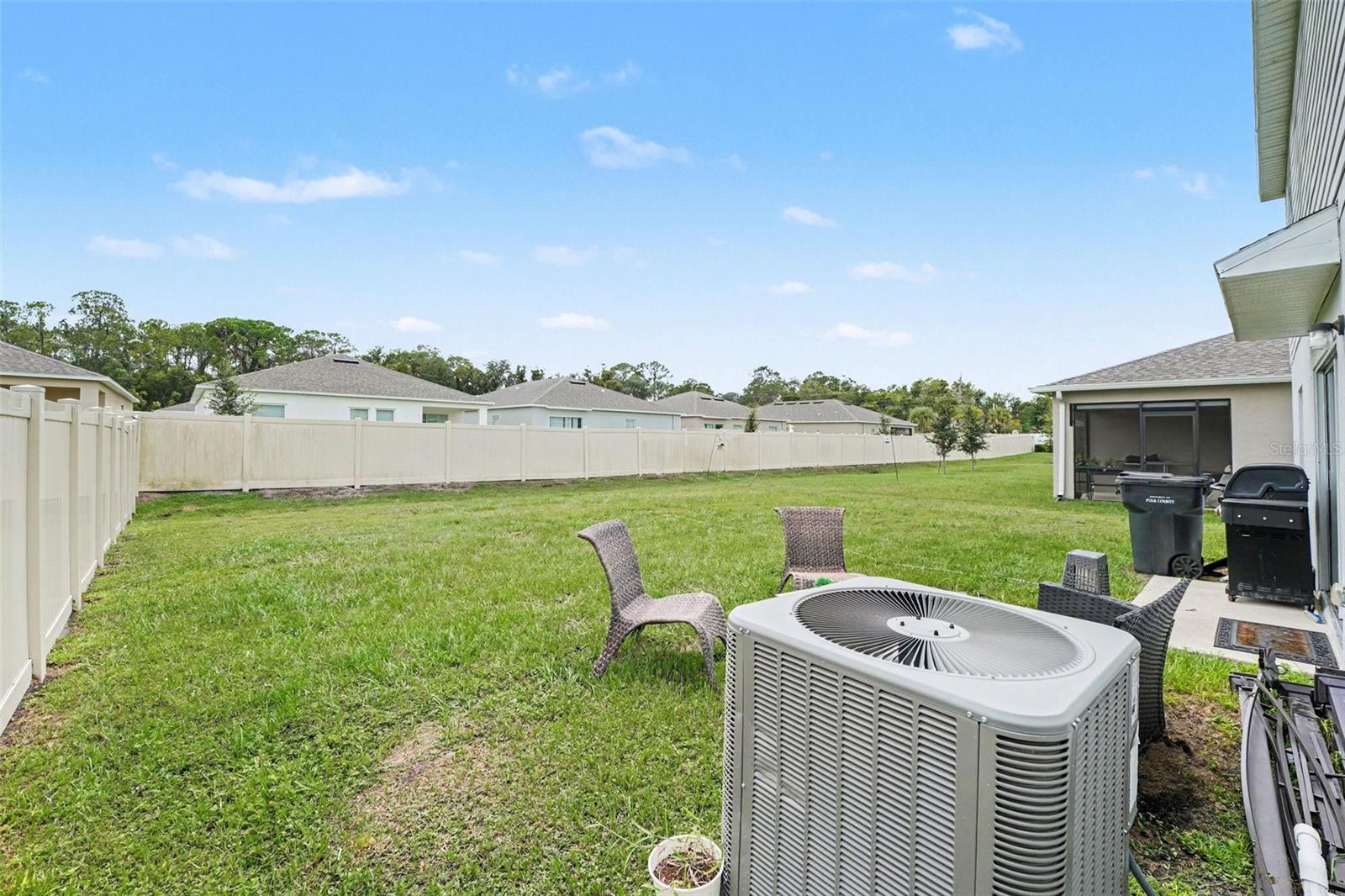2051 Rosewood Cir Property Photo 28