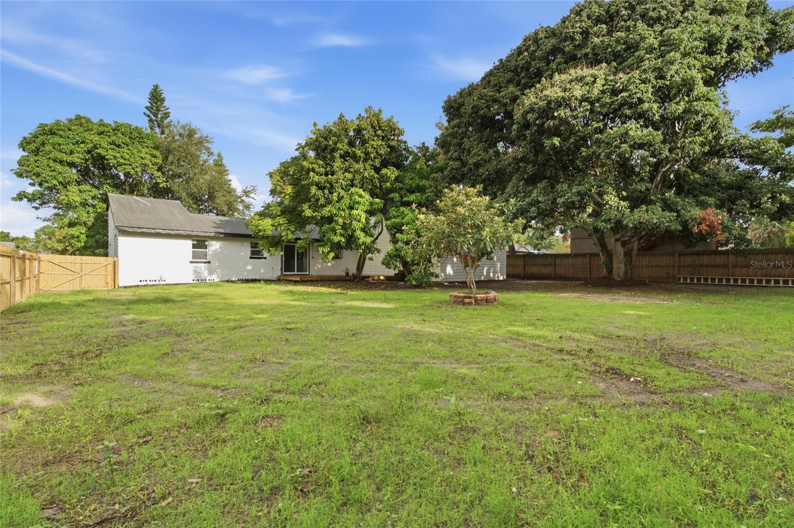 809 Woodcrest Ave Property Photo 29