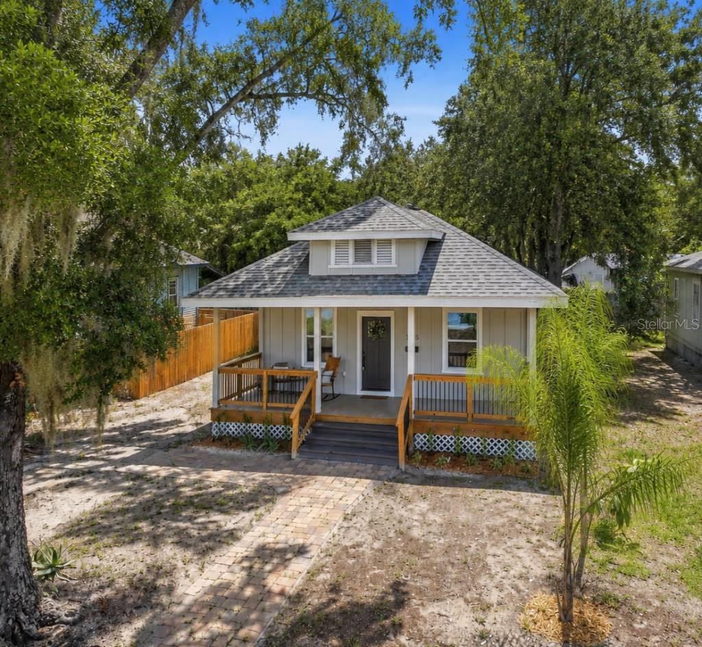 3705 N Highland Ave Property Photo 1