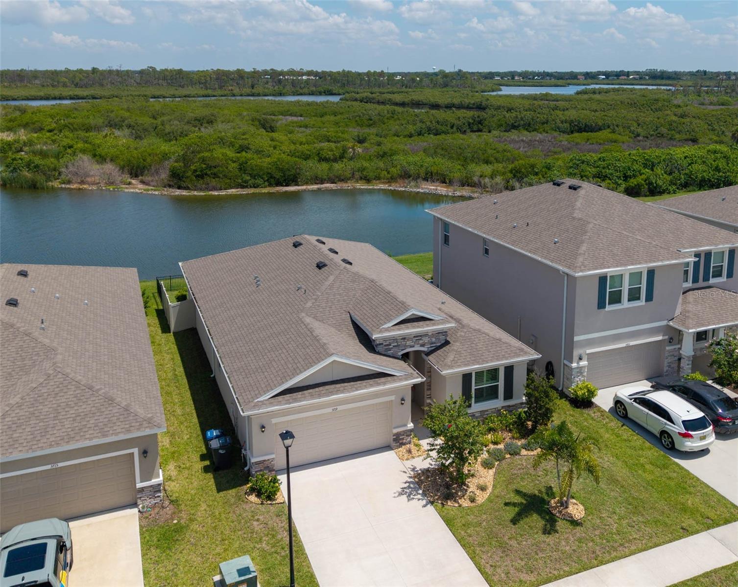 3719 Lively Coral Pl Property Photo 9