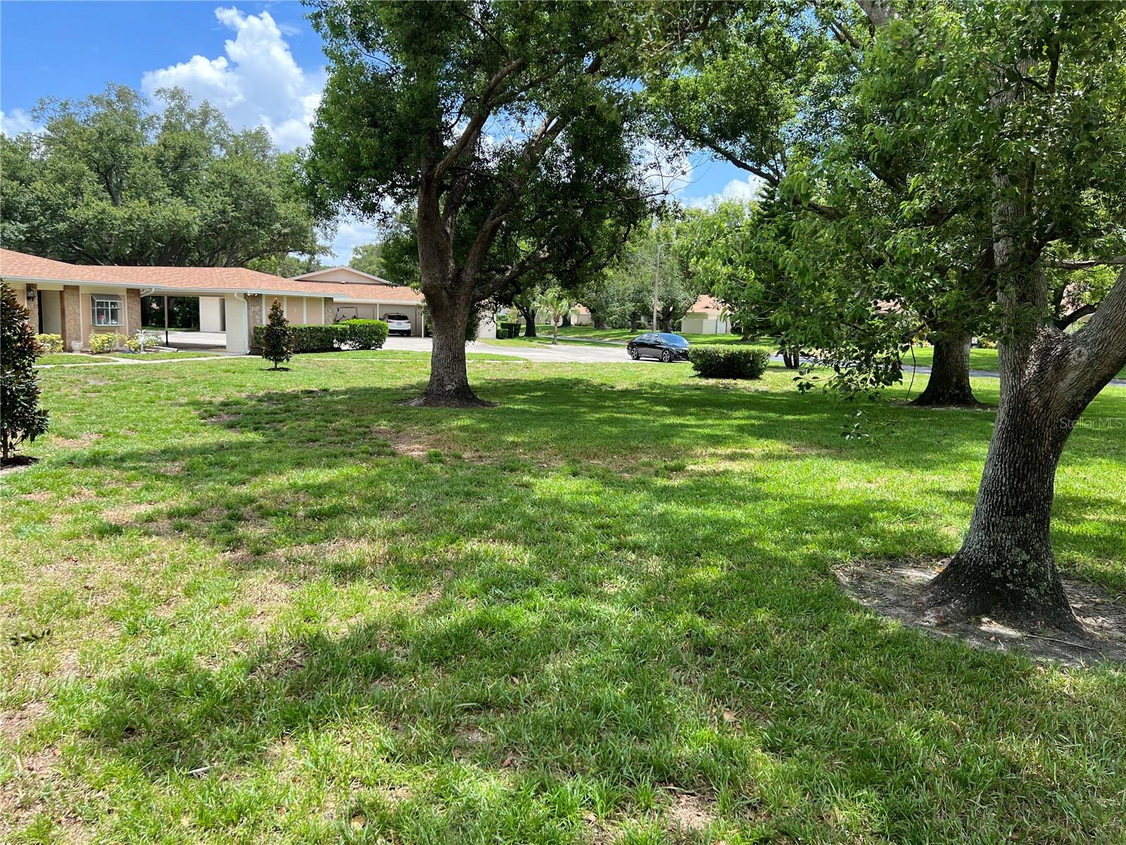 2297 Lark Cir E #c Property Photo 2