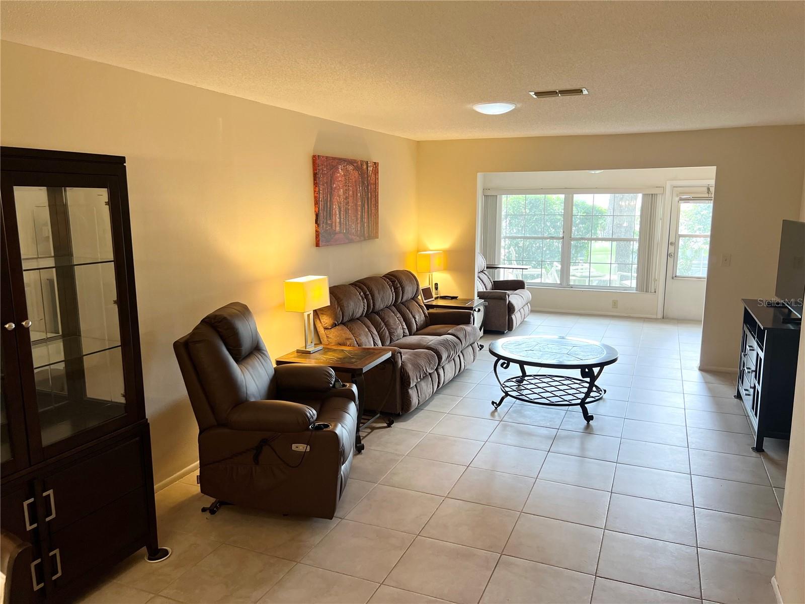 2297 Lark Cir E #c Property Photo 10