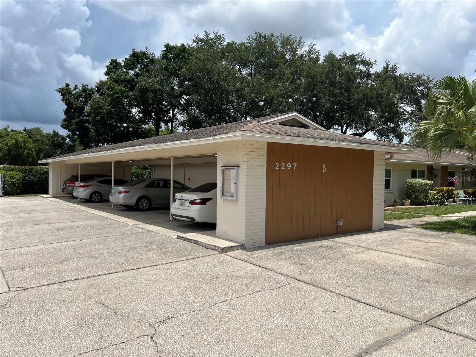 2297 Lark Cir E #c Property Photo 20