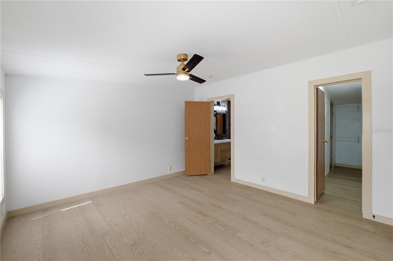 8726 N Meadowview Cir Property Photo 13