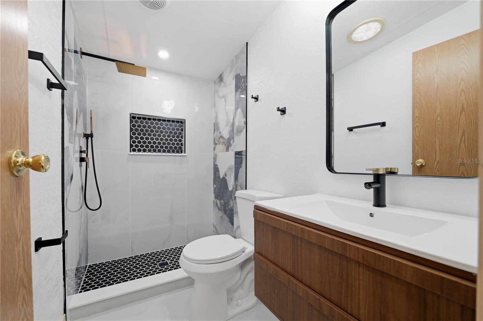 8726 N Meadowview Cir Property Photo 19
