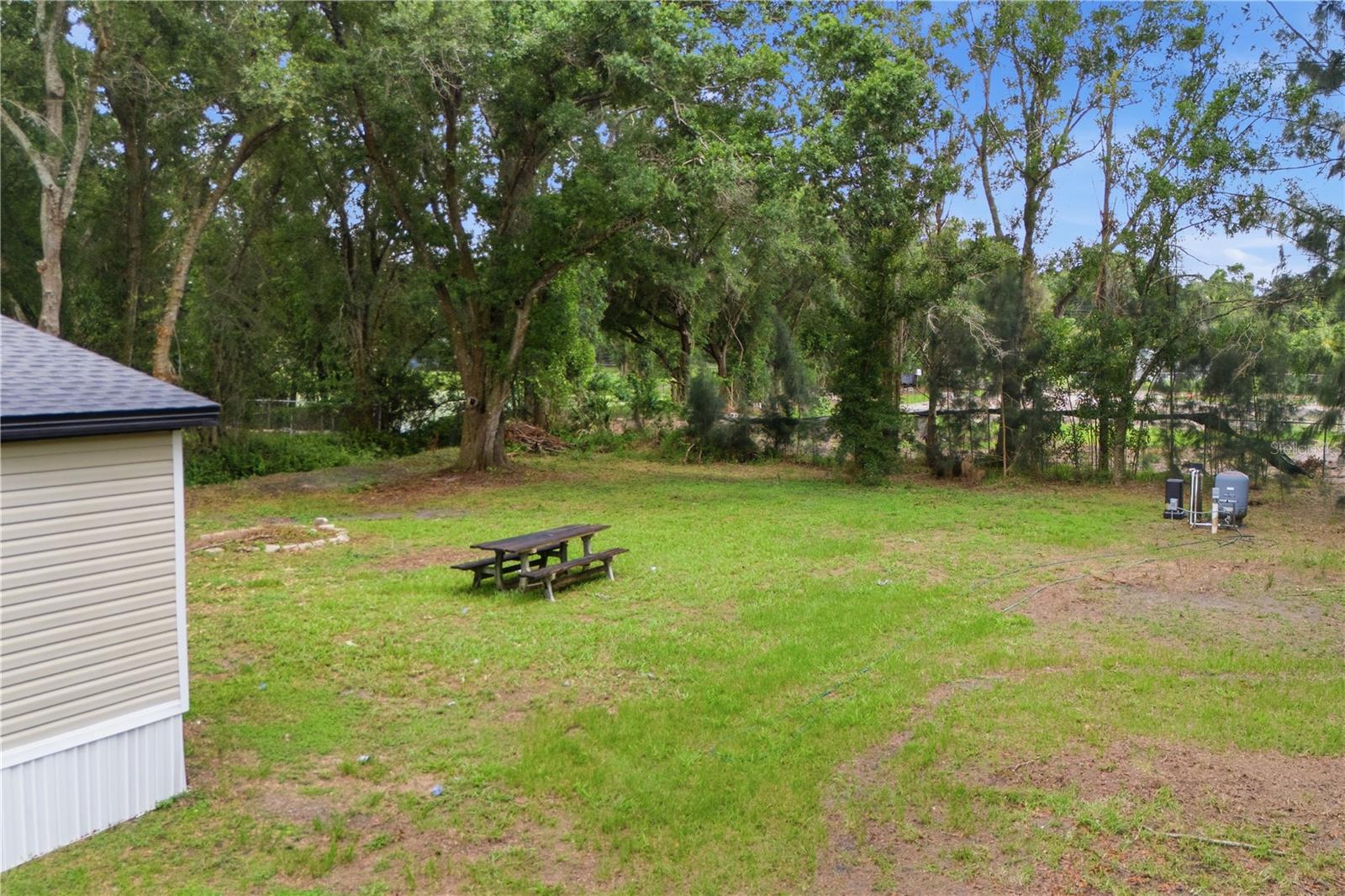8726 N Meadowview Cir Property Photo 32