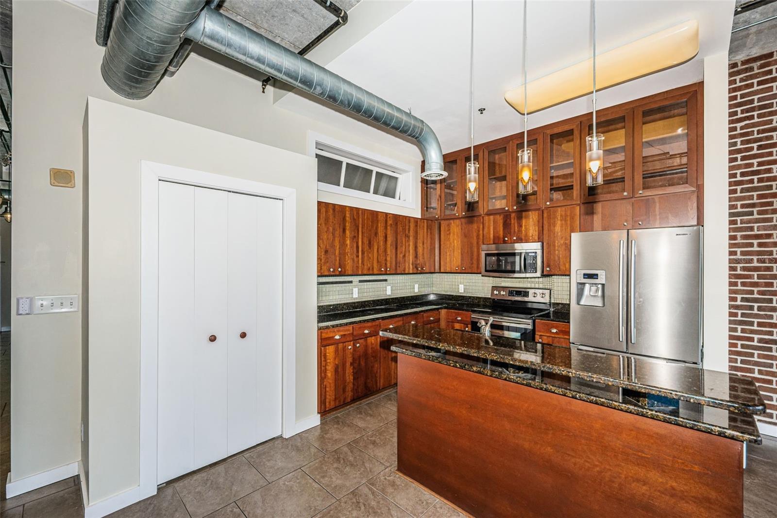 175 2nd St S #p04 Property Photo 23