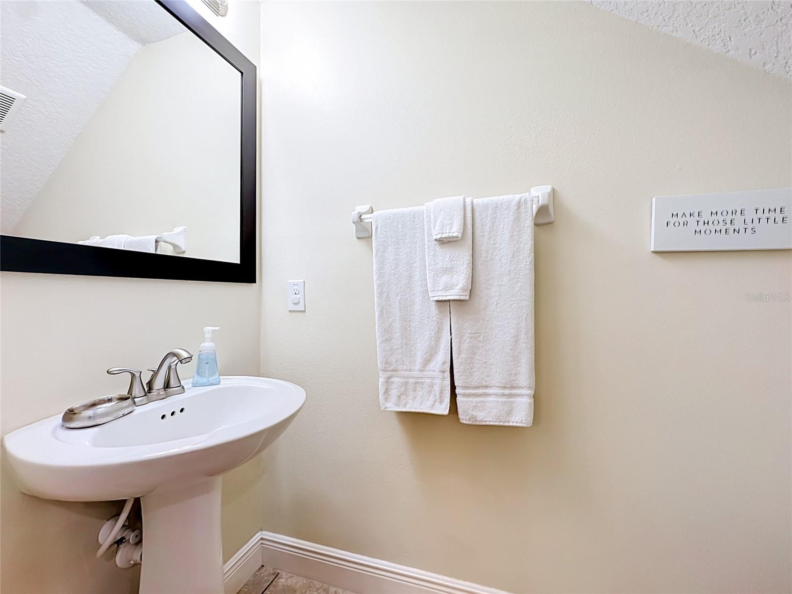 8223 Roseville Rd Property Photo 22