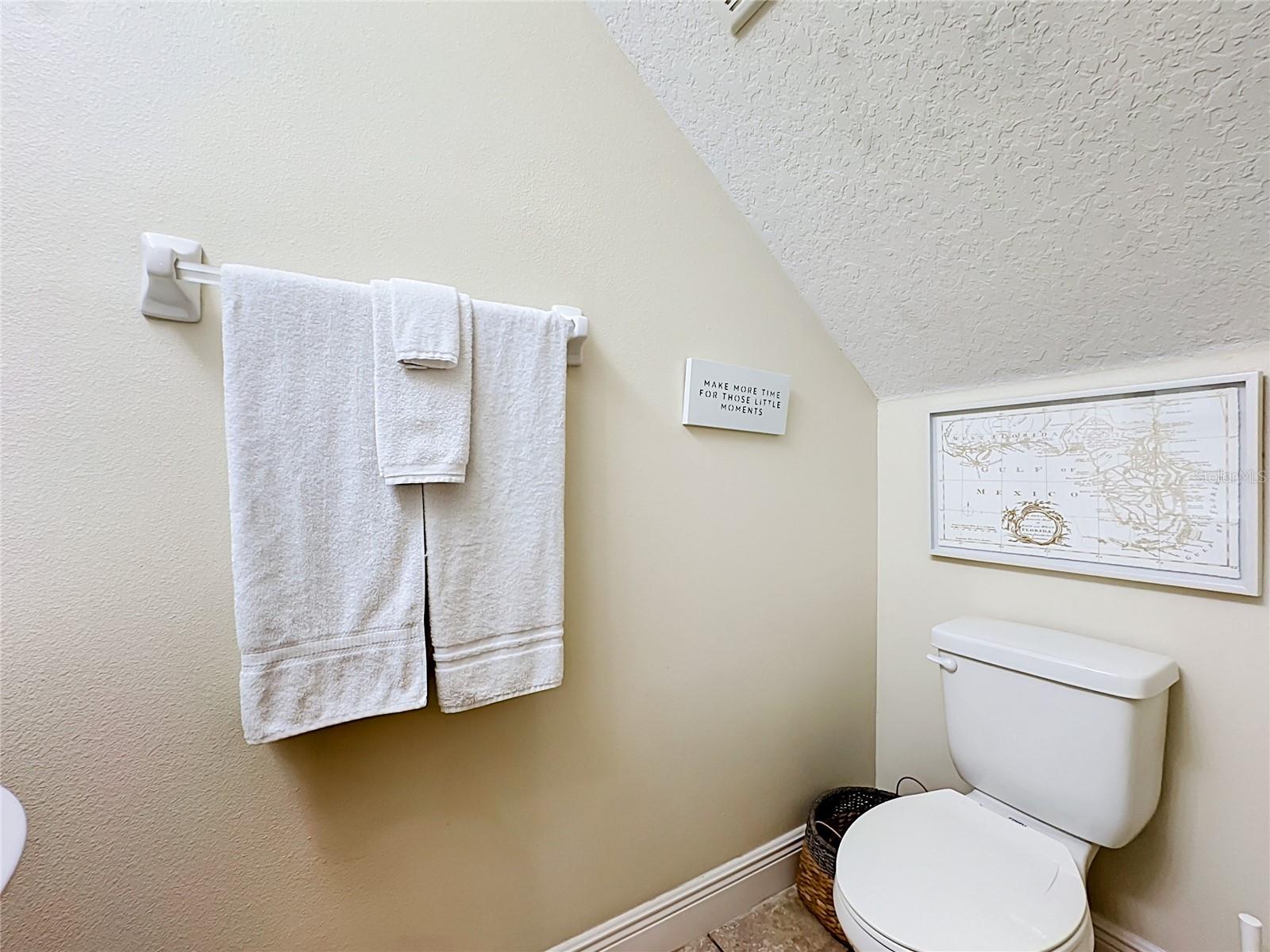 8223 Roseville Rd Property Photo 23