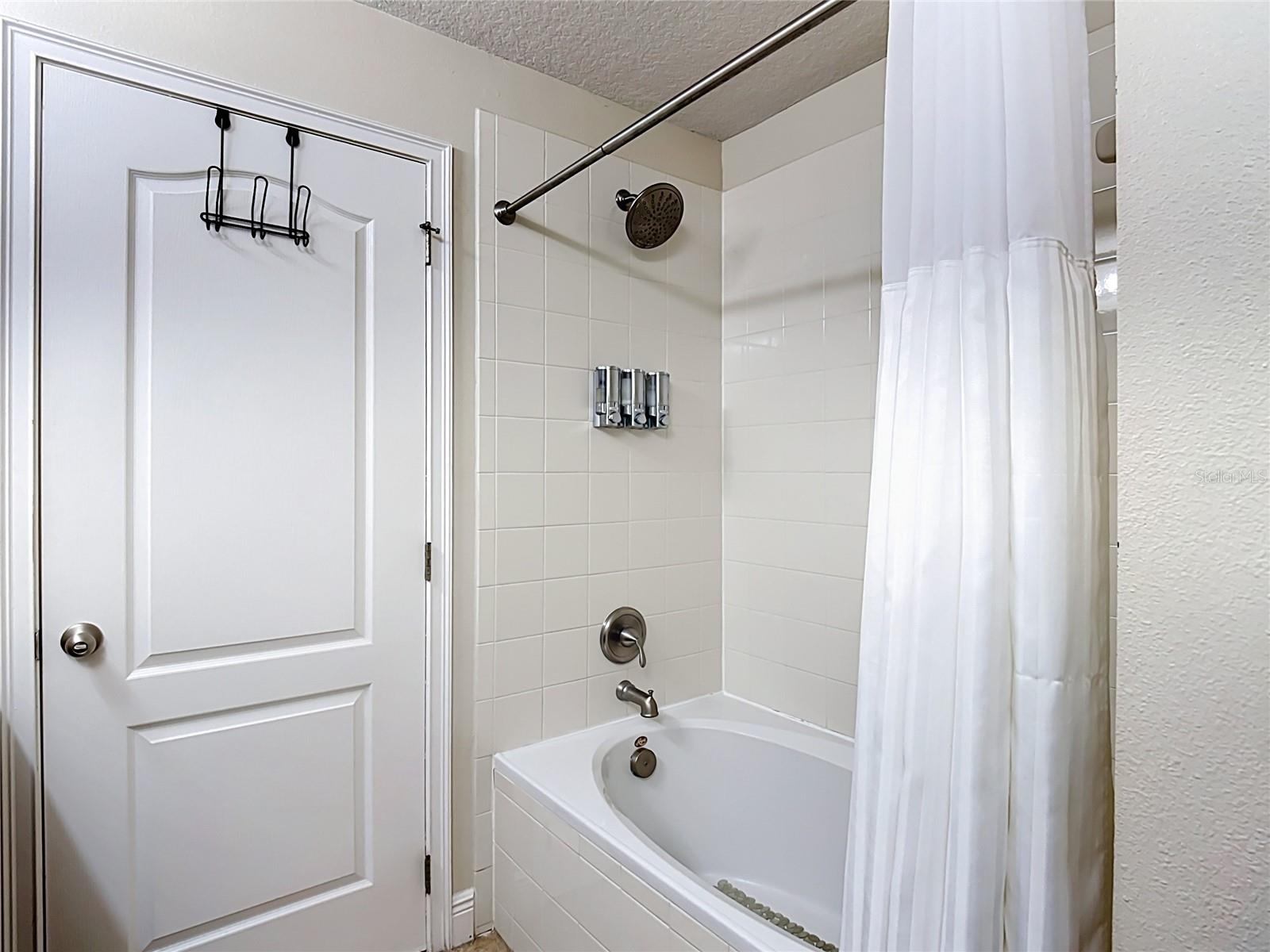 8223 Roseville Rd Property Photo 32