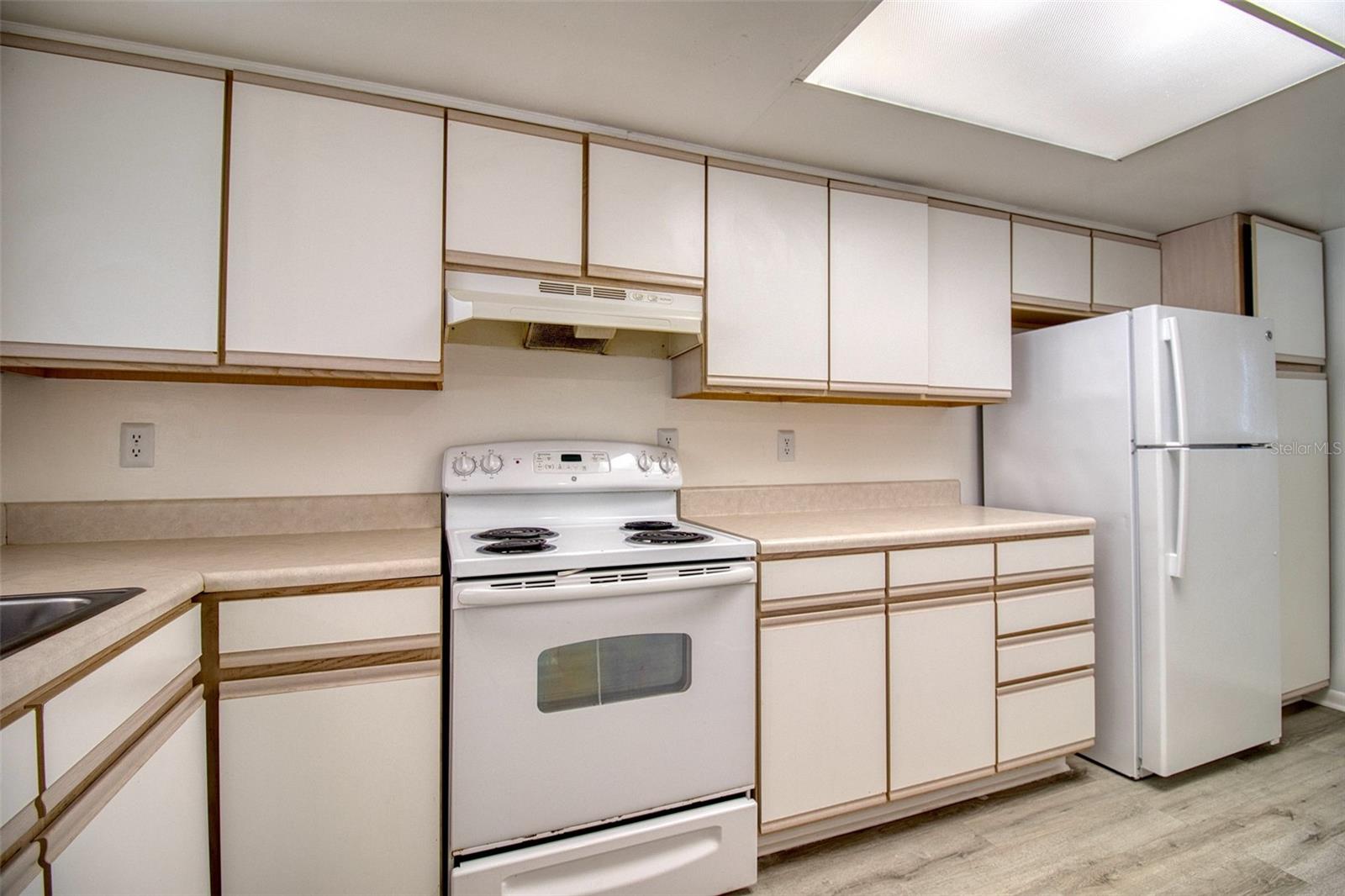 6334 Newtown Cir #34b4 Property Photo 8